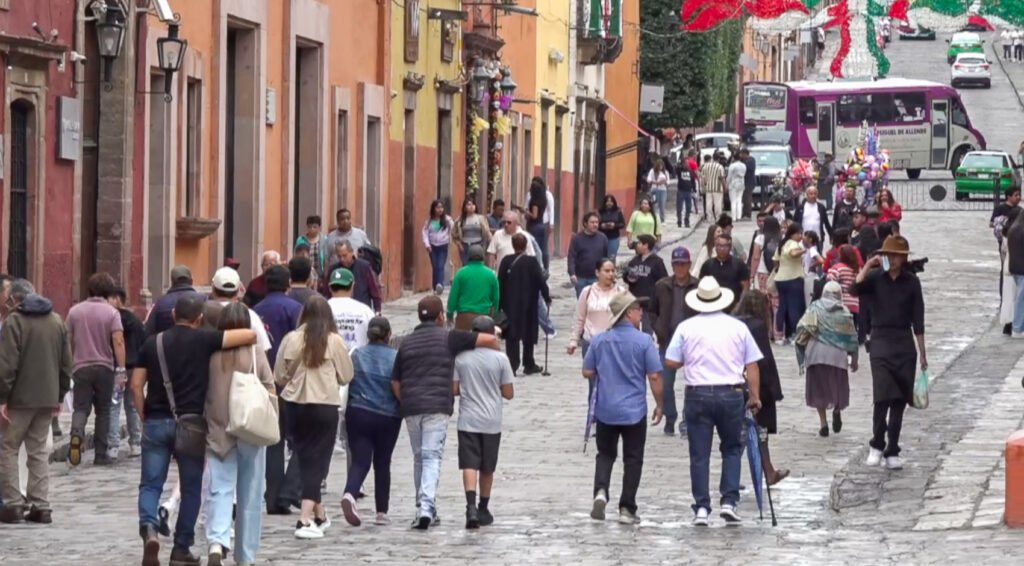 Autoridades de San Miguel de Allende destacaron buena afluencia turística durante el fin de semana pasado.